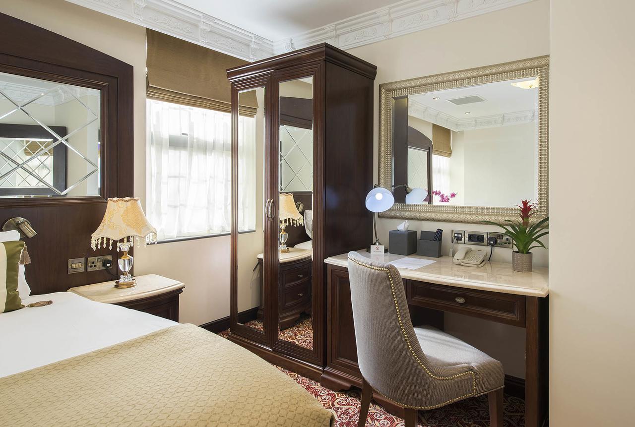 The George Street Hotel Oxford Exteriér fotografie A room at the hotel