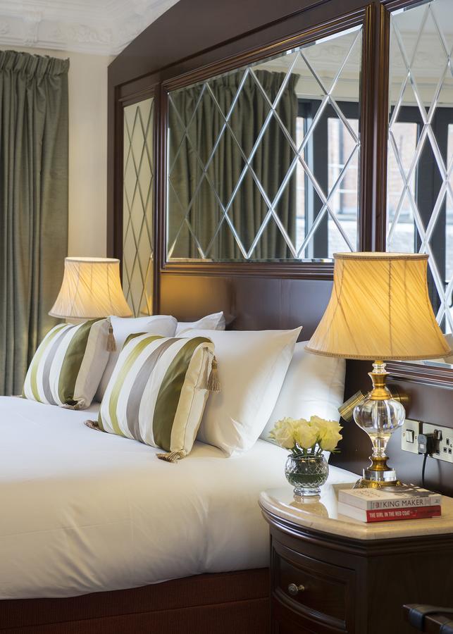 The George Street Hotel Oxford Exteriér fotografie A bedroom at the hotel