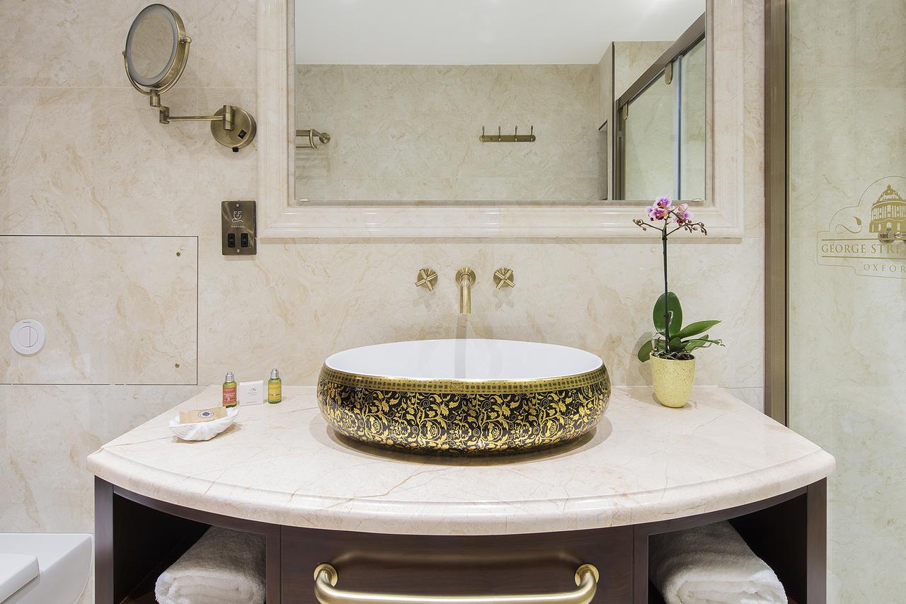 The George Street Hotel Oxford Exteriér fotografie Bathroom
