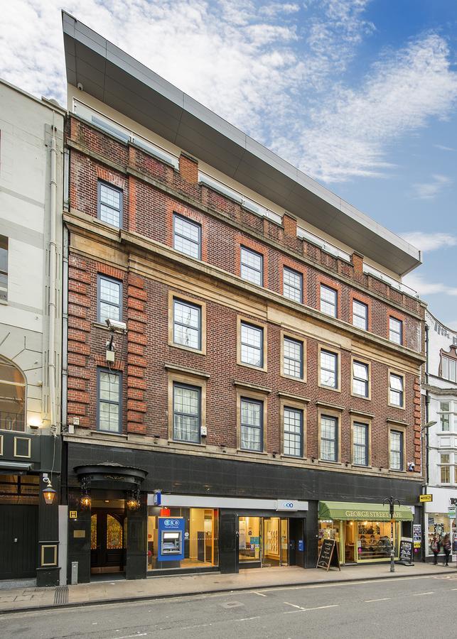 The George Street Hotel Oxford Exteriér fotografie The former department store, now apartments